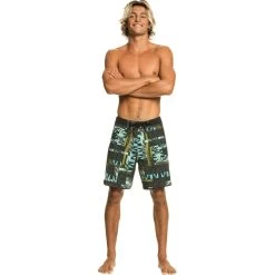 Quiksilver Blank Canvas Scallop 18in Board Short - Men's 13 Quiksilver Blank Canvas Scallop 18in Board Short - Men's -Outdoor Sports Shop BLA D4 60
