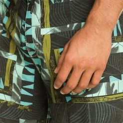 Quiksilver Blank Canvas Scallop 18in Board Short - Men's 9 Quiksilver Blank Canvas Scallop 18in Board Short - Men's -Outdoor Sports Shop BLA D5 52