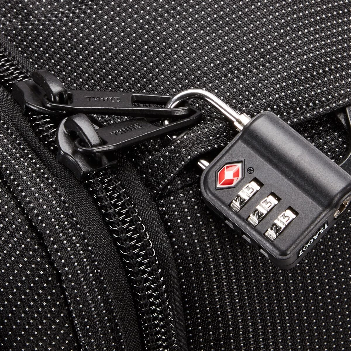 Thule Crossover 2 Convertible Carry On Bag 2 Thule Crossover 2 Convertible Carry On Bag - Image 2