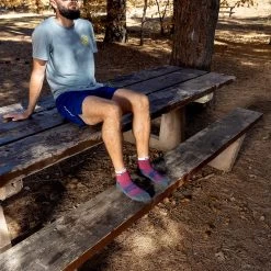 Injinji Liner + Runner Mini-Crew Sock - Men's -Outdoor Sports Shop BRI D4