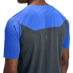 On Running Performance T-Shirt - Men's -Outdoor Sports Shop COBBLA D3