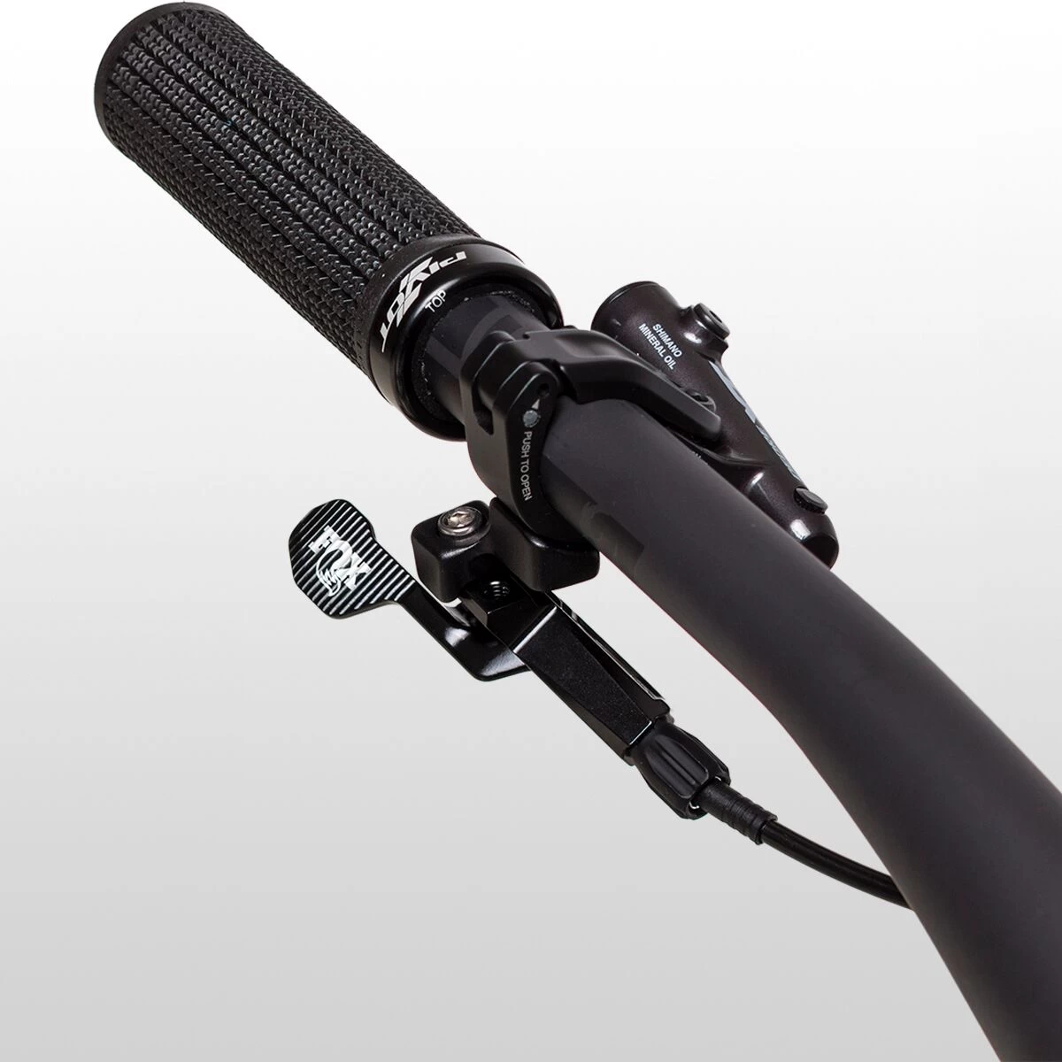 Pivot Trail 429 Pro XT/XTR Enduro Carbon Wheel Mountain Bike 5 Pivot Trail 429 Pro XT/XTR Enduro Carbon Wheel Mountain Bike - Image 5